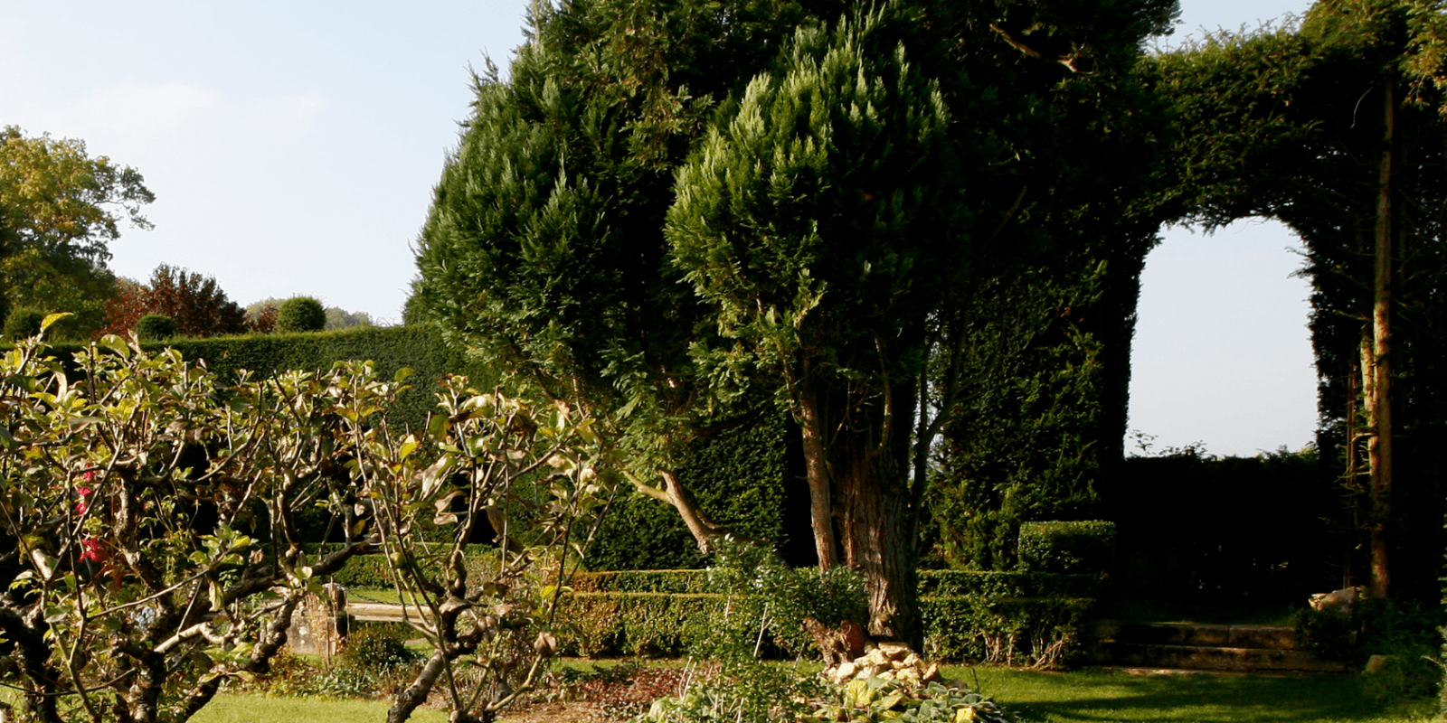 Photo du jardin du château d'Ambleville dans le Vexin