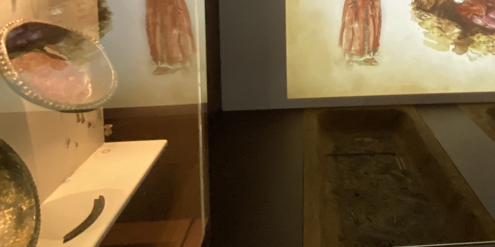 vitrines et vidéo musée Archéa à Louvres