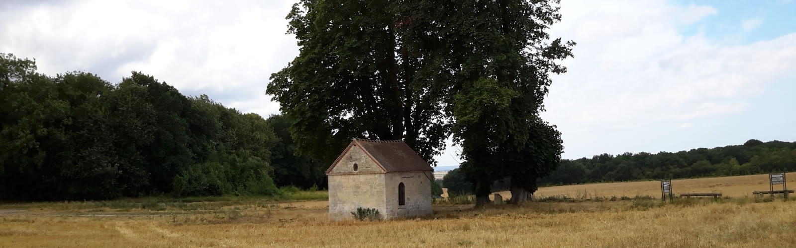 Chapelle Saint-Robert, Hédouville